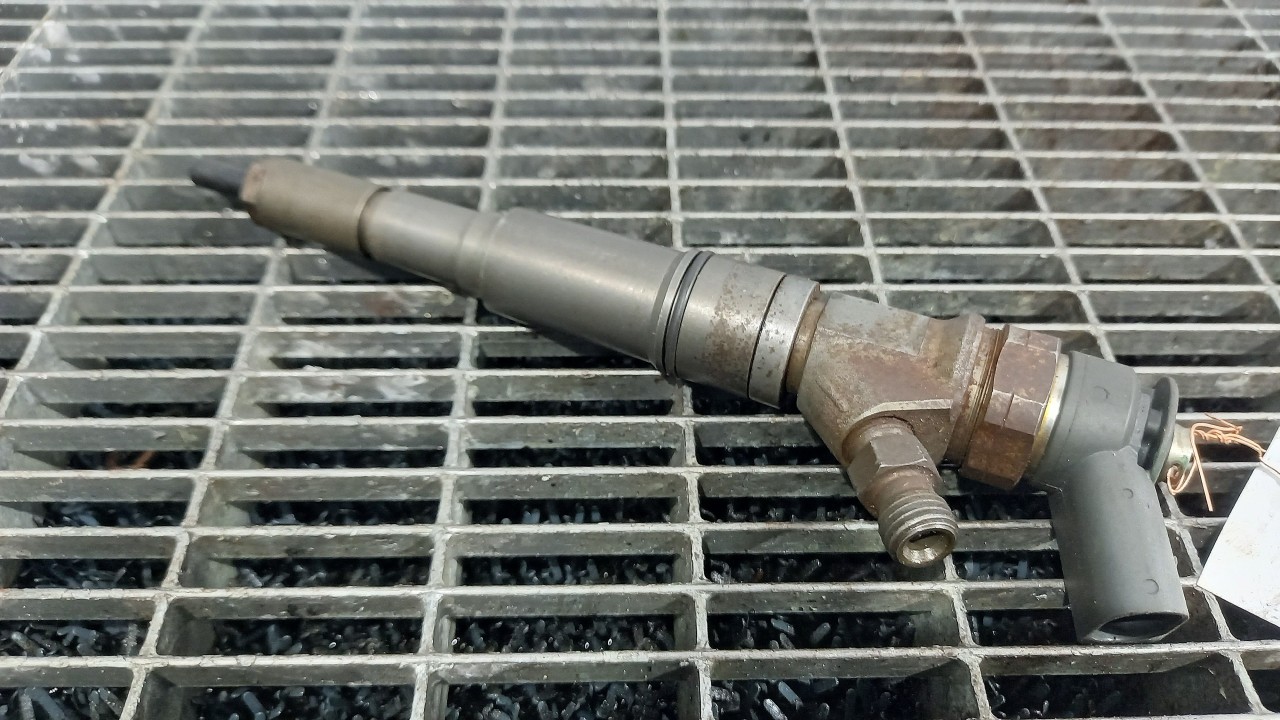 INJECTOR BMW SERIA 1 E 87 2.0 D - (2004 2007)