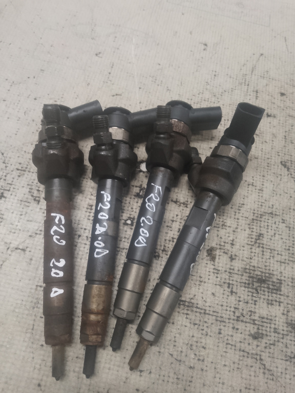 Injector BMW Seria 1 F20 2.0 Motorina 2012, 779844605