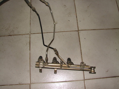 Injector BMW Seria 3 E46 [1997 - 2003] Sedan 4-usi 318i MT (118 hp) 1.9
