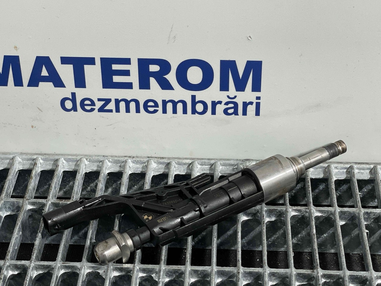 INJECTOR BMW SERIA 3 F 30 SERIA 3 F 30 2.0 HYBRID - (2015 2018)