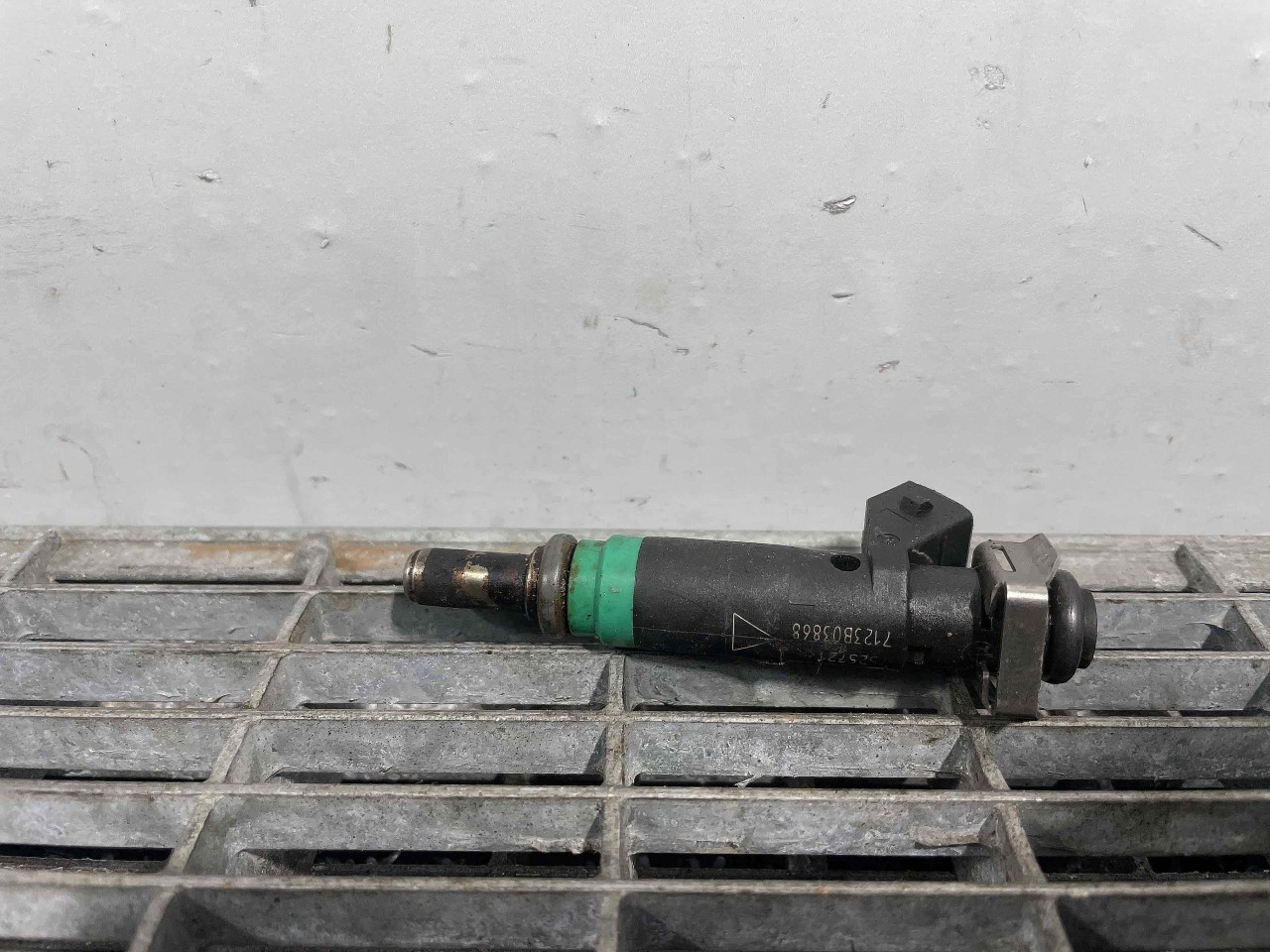 INJECTOR BMW SERIA 7 E 66 SERIA 7 E 66 4.0 INJ - (2005 2008)