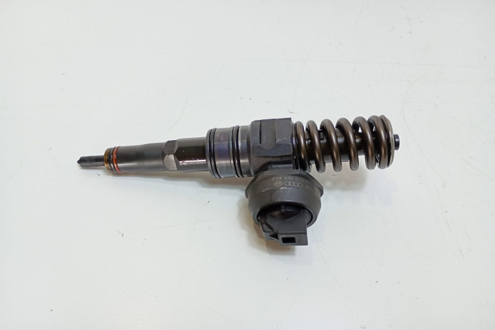 Injector CB 038130073AR Ford Galaxy [facelift] [2000 - 2006]