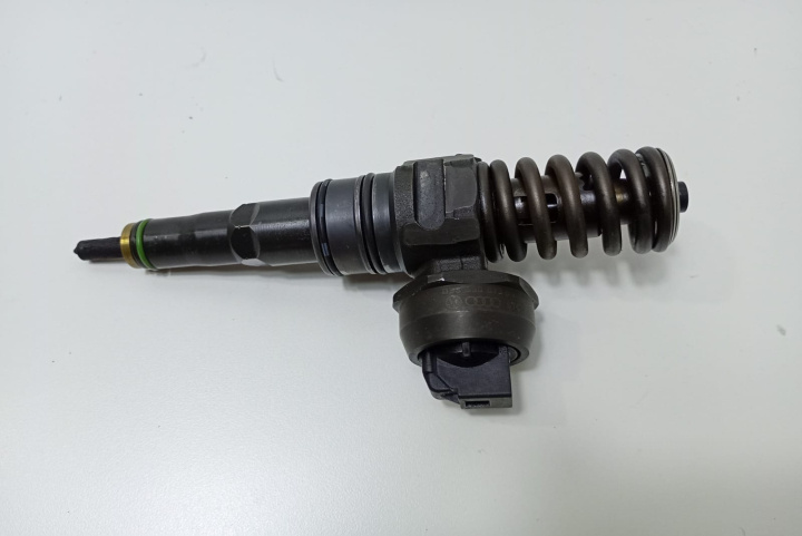 Injector CM 038130073BJ Audi A4 B7 [2004 - 2008]