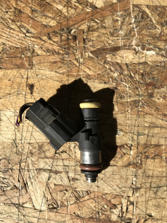 Injector CNG Passat B6 1.4 TSI LPG combi 2010 (03C906039A)