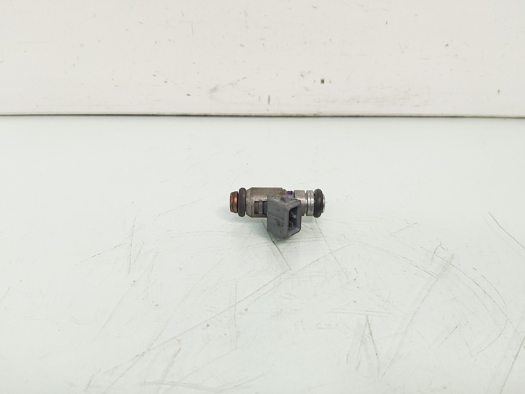 Injector, cod 036031A, Seat Leon (1M1) 1.6 16V benz, AUS (id:657429)