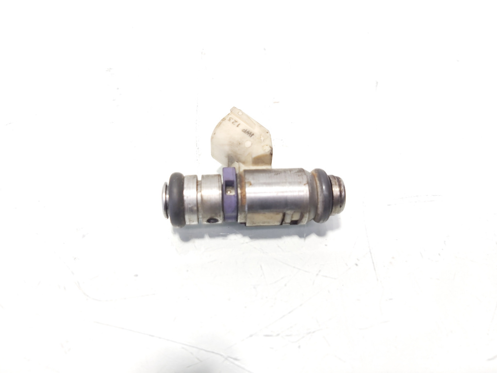 Injector, cod 036031T, VW Golf 4 (1J1), 1.6 benz, BCB (id:703038)