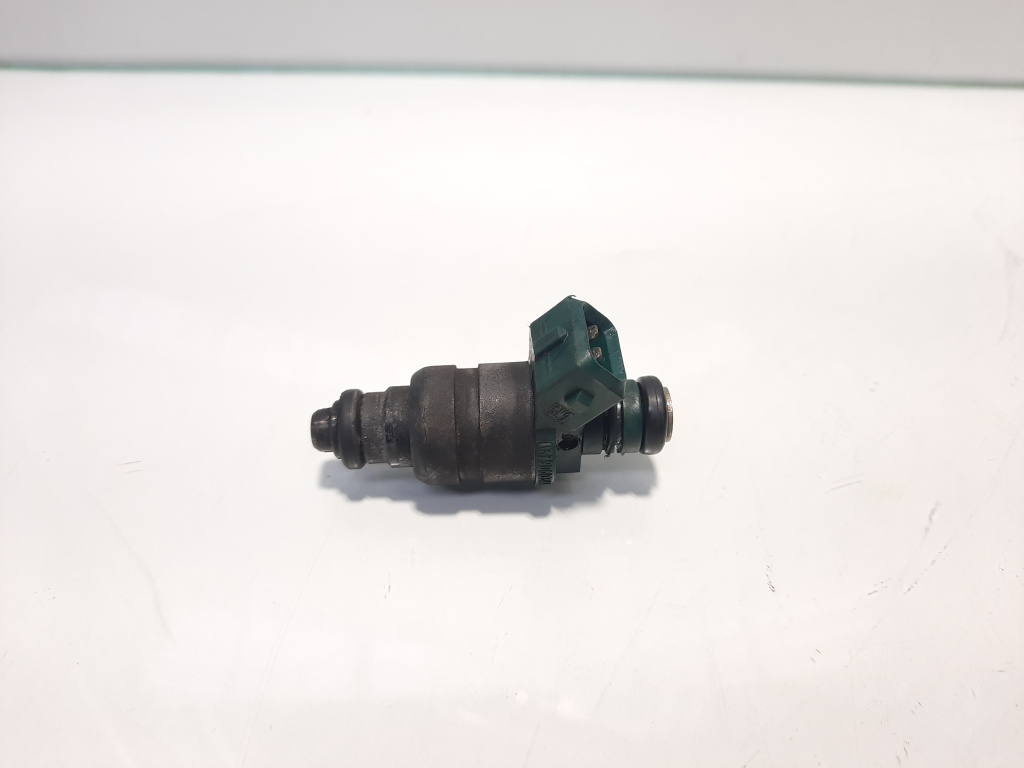 Injector, cod 037906031AA, Vw Bora (1J2) 1.6 B, AKL (id:457922)