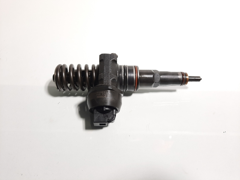 Injector, cod 038130073AJ, BTD, 0414720037, Passat (3B3) 1.9 TDI (id:296437)