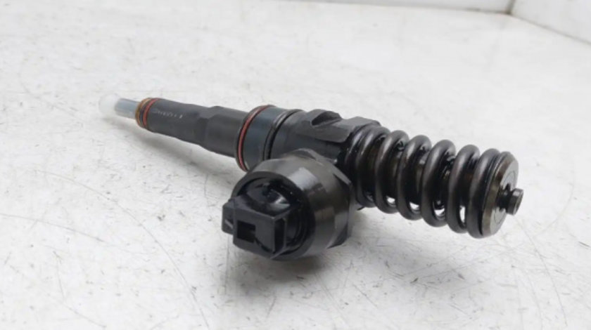 Injector Cod 038130073AS CJ (litere mari) Volkswagen VW Golf 4 [1997 - 2006]