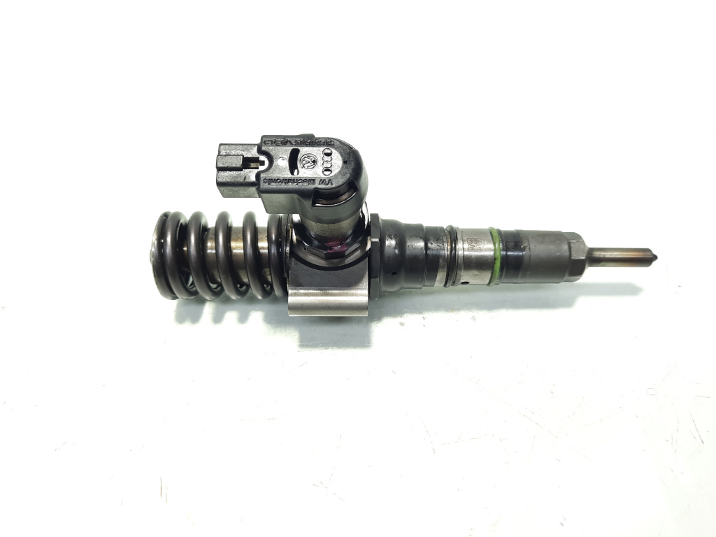 Injector, cod 03G130073D, Vw Passat Variant (3C5) 2.0 TDI (id:592497)