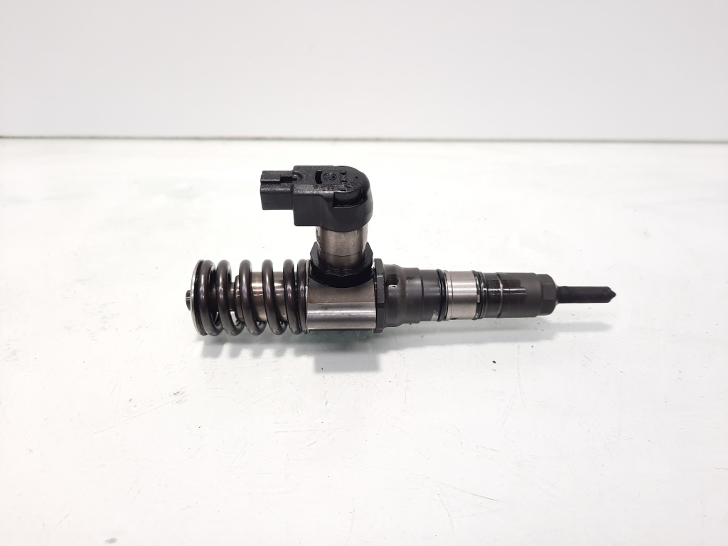 Injector, cod 03G130073S, VW Passat (3C2), 2.0 TDI, BKP (pr:110747)