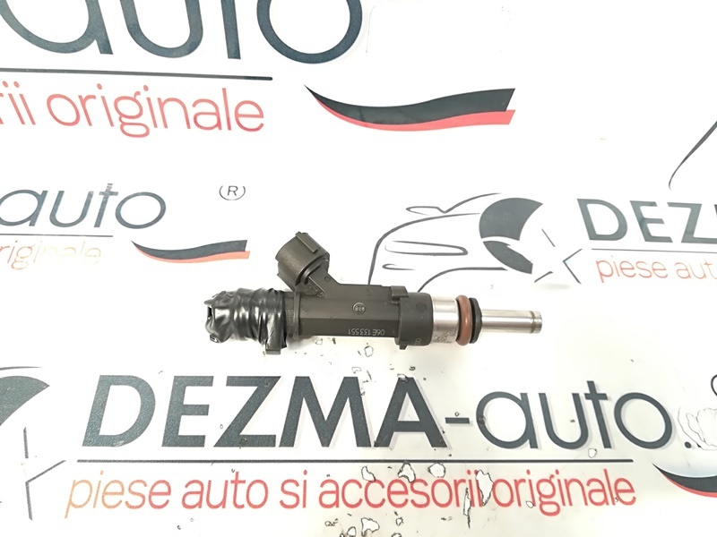Injector cod 06E133551 Audi A6 (4F2, C6), 2.4B (id:280358)