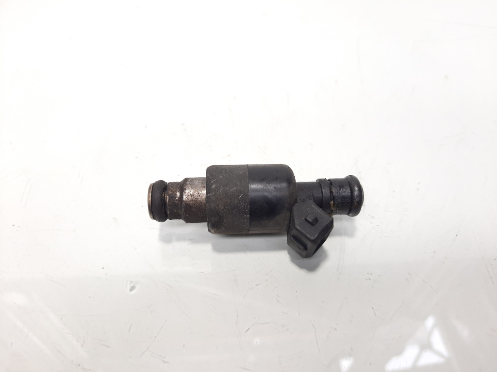 Injector, cod 17089276, Opel Corsa B, 1.4 benz (id:604725)