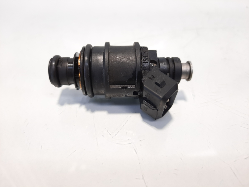 Injector, cod 90536149, Opel Astra H, 1.8 benz, Z18XE (idi:487054)