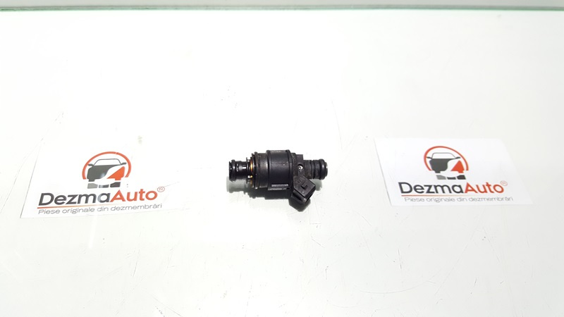 Injector cod 90536149, Opel Astra H, 1.8b (id:344830)