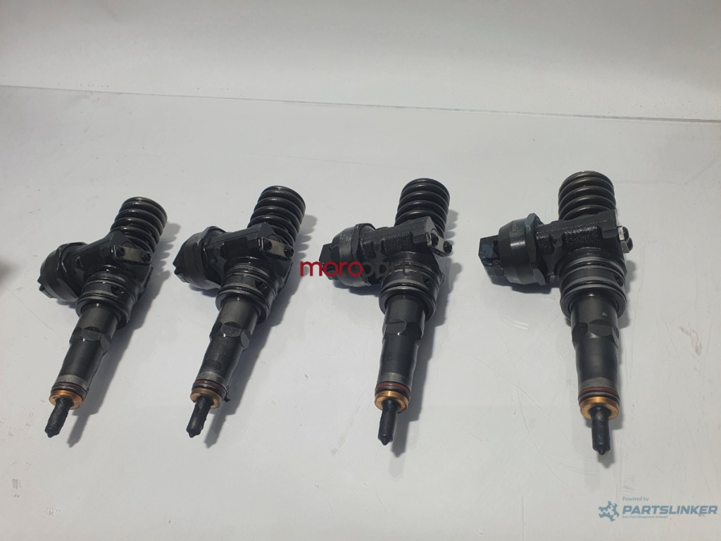 Injector combustibil AUDI A4 II 8E2, B6 2000 - 2005 1.9 TDI AVF, AWX, VOLKSWAGEN PASSAT Variant 3B6 2000 - 2005 1.9 TDI AVF, AWX, SKODA SUPERB 3U4 2001 - 2008 1.9 TDI AVF, AWX VAG 038 130 073 ba