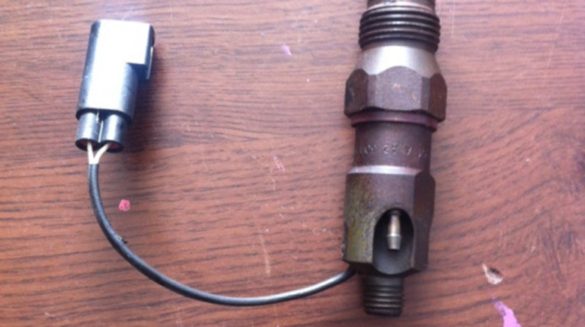 Injector cu fir Ford Mondeo 2 [1996 - 2000] wagon 1.8 TD MT (90 hp) (BNP)