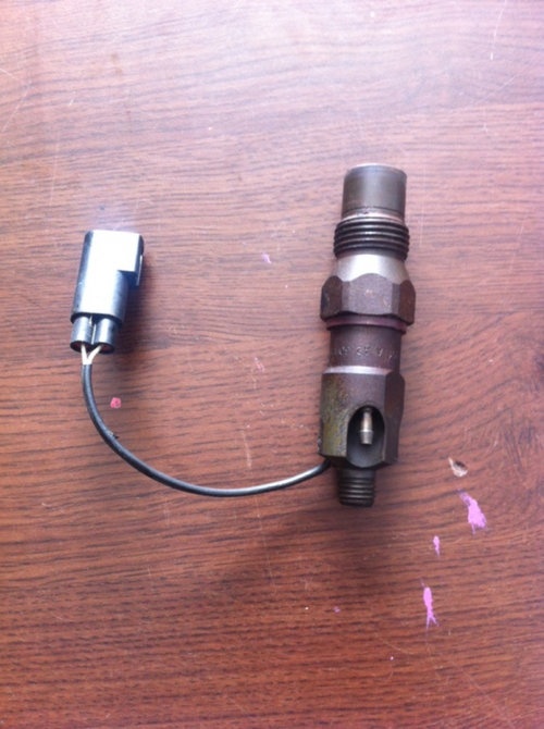 Injector cu fir Ford Mondeo MK2 [1996 - 2000] wagon 1.8 TD MT (90 hp) (BNP)
