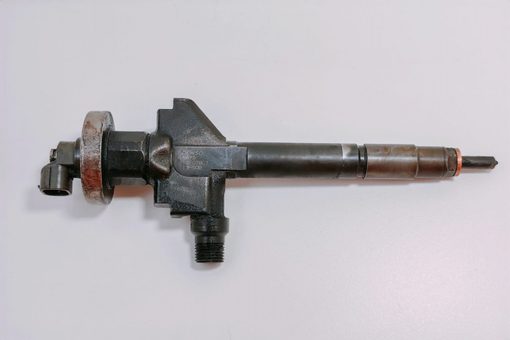 Injector Denso 5870 12F07807 13H50B Mazda 6 GG [2002 - 2005]