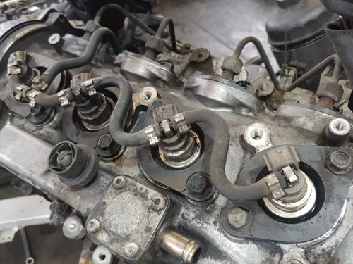 Injector denso opel meriva corsa c 1.7 cdti z17dth