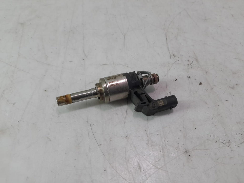 Injector injectoare 04E906036AT 1.0 tsi DKLD Seat Leon 3 5F [facelift] [2016 - 2019]