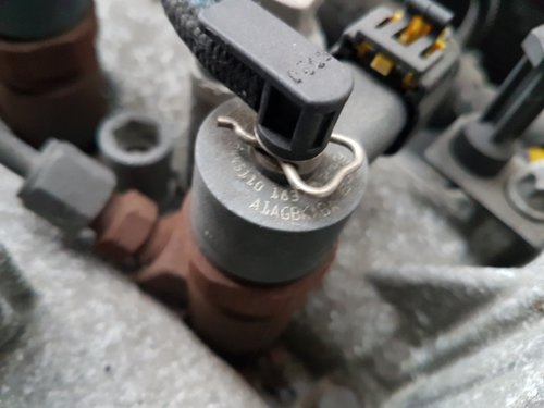 Injector / Injectoare 1.3 CDTI Fiat Doblo 2005 - 2010 Cod Piesa: 0445110183