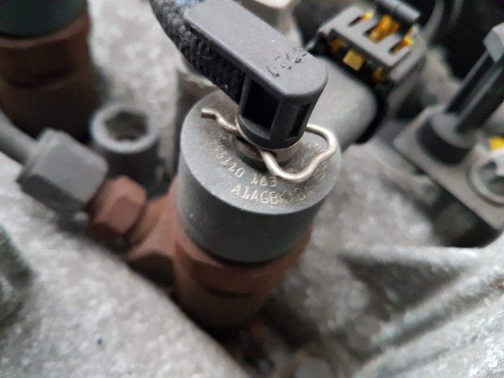 Injector / Injectoare 1.3 CDTI Opel Astra H 2004 - 2011 Cod Piesa: 0445110183