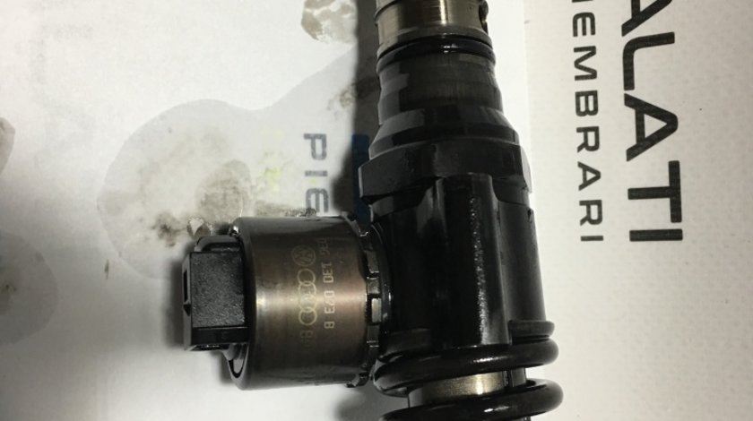 Injector Injectoare Audi A3 8P 2.0TDI BKD / AZV COD : 03G 130 073 B / 03G130073B