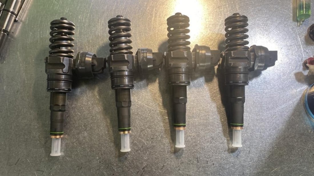 Injector / Injectoare Audi A4 B7 2.0 TDI 140CP, BPW, 038130073BJ, 0414720229