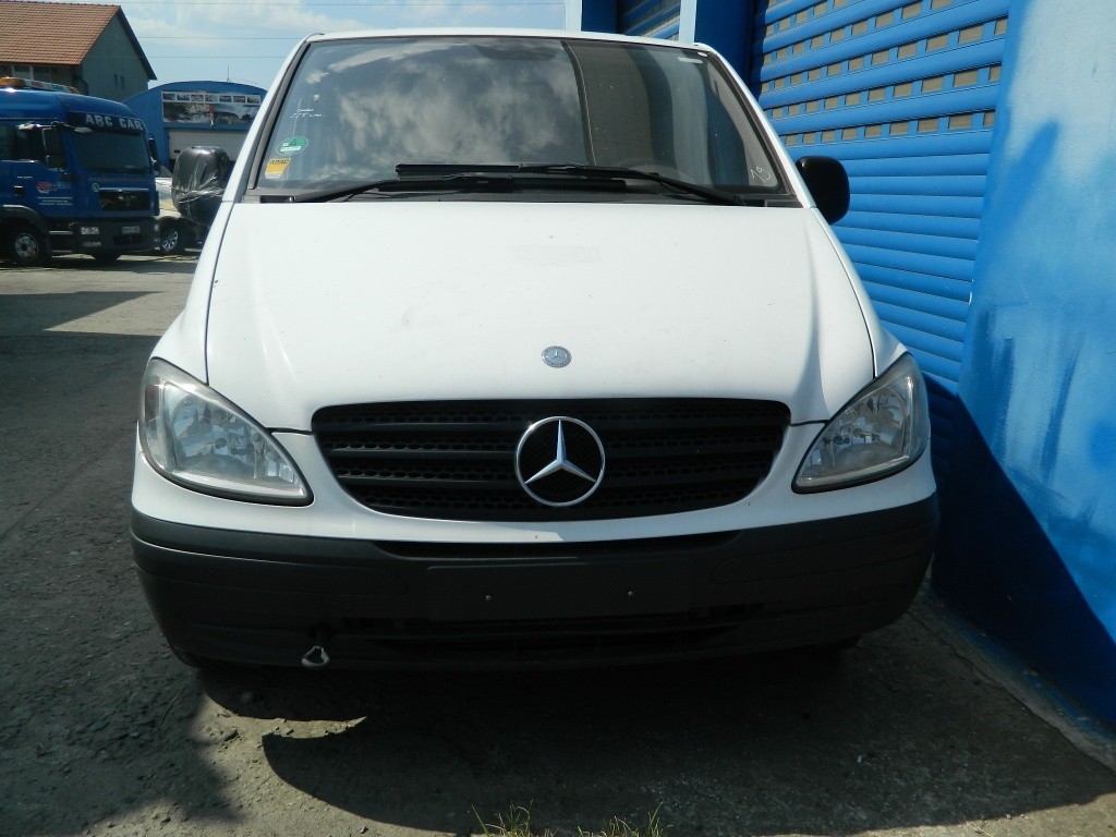 Injector / injectoare Mercedes Vito W639 model 2008 110 Cp
