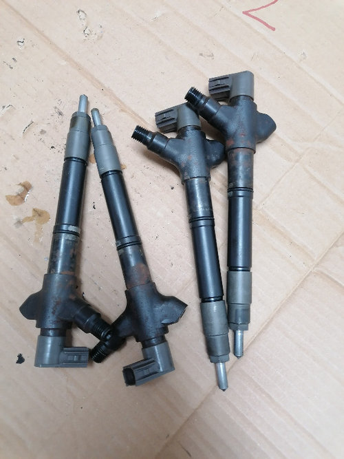 INJECTOR INJECTOARE TOYOTA 2.0 D4D 124CAI SAU 126CAI EURO 4 EURO 5 1AD-FTV RAV 4 AVENSIS VERSO COROL...