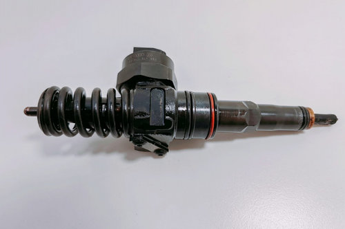 Injector Injector AT 038130073AA AT Volkswagen VW Passat B5.5 [facelift] [2000 - 2005]
