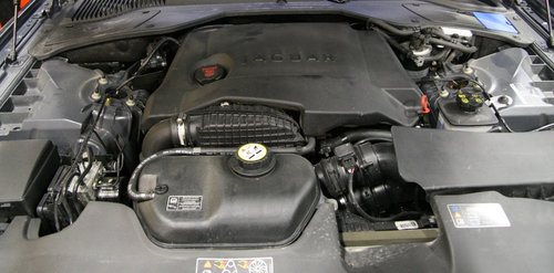 Injector Jaguar S-Type Limuzina 2.7 D an fab. 2004 - 2007