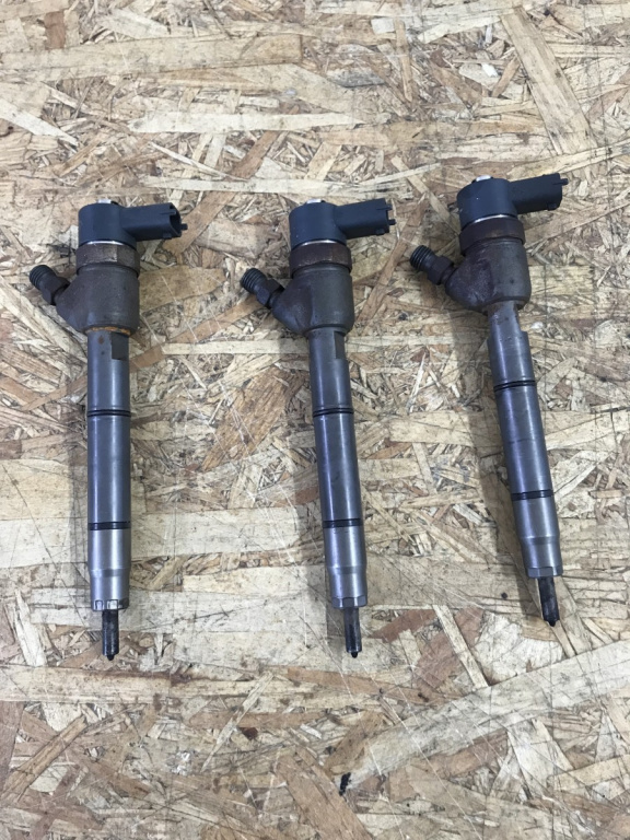 Injector Kia Ceed combi 2009 (338002A400)