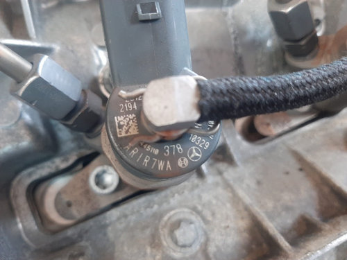 Injector mercedes 2.0 cdi b-class w245 a-class w169 640 a160cdi a180cdi a200cdi 0445110378