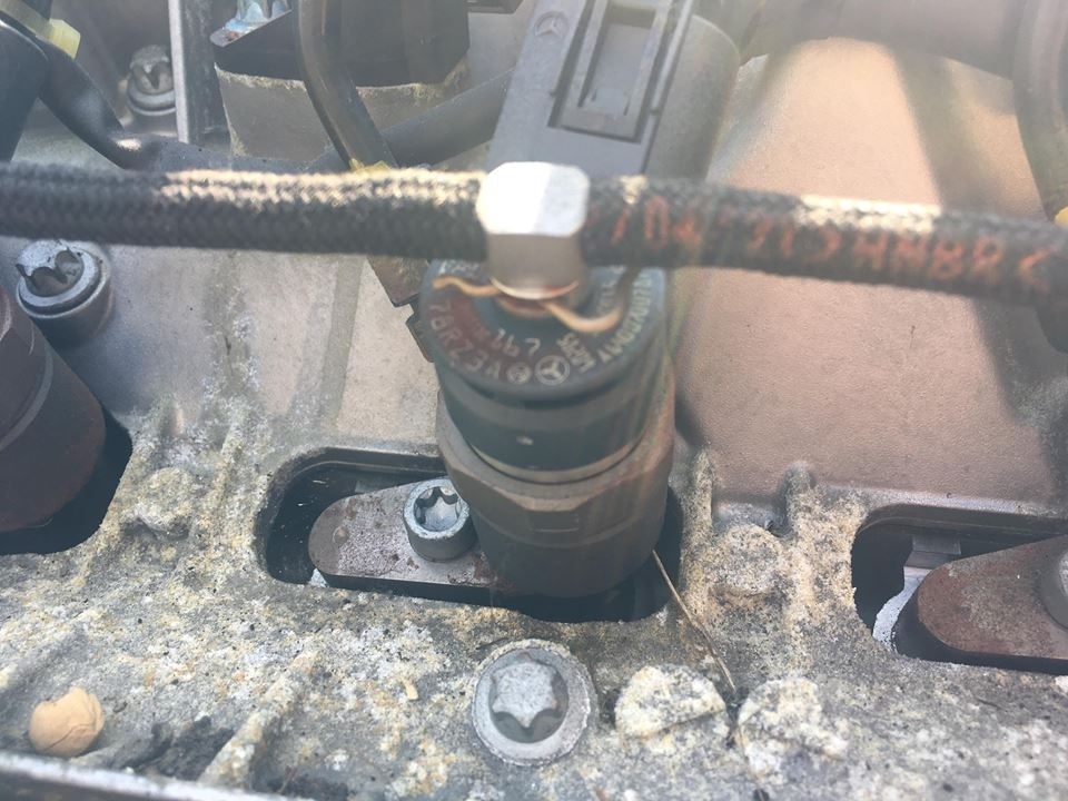 Injector mercedes B class w245 2007