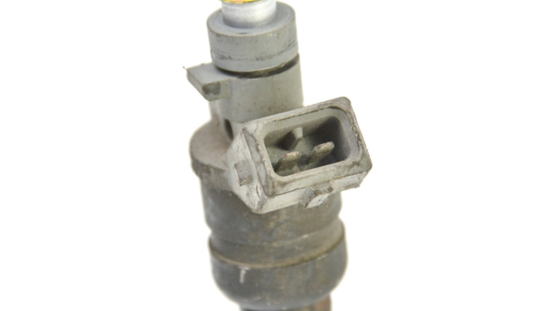 Injector Mercedes-Benz C-CLASS (W202) 1993 - 2001 Benzina 0000787423