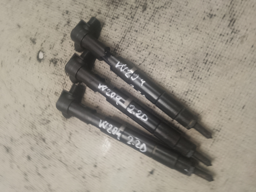 Injector Mercedes C-Class W204 2.2 Motorina 2012, A6510704987