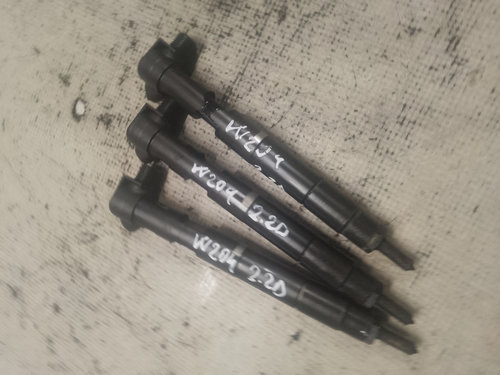 Injector Mercedes C-Class W204 2.2 Motorina 2012, A6510704987