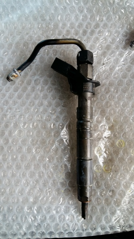 Injector mercedes e-class w212 e350 cdi a6420701187 0445116026