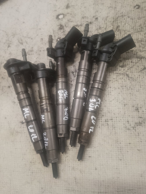 Injector Mercedes ML 3.0 Motorina 2012, A6420701187