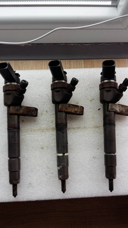 Injector mitsubishi colt 1.5 d di-d mercedes a-class w169 b-class w245 smart forfour a6400700787 044...