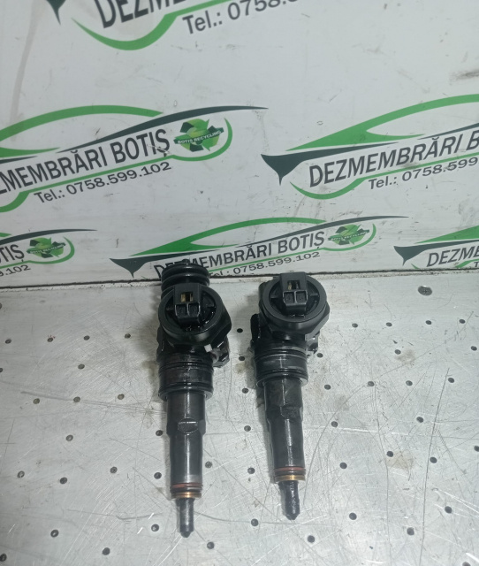 Injector motorina 038 130 073 ac/AW Bosch Skoda Octavia [facelift] [2000 - 2010]