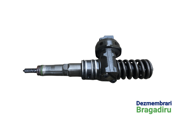 Injector motorina Volkswagen VW Golf 5 [2003 - 2009] Hatchback 3-usi 1.9 TDI 6DSG (105 hp) Cod motor: BKC, Cod cutie: HLH, Cod culoare: LA6Q