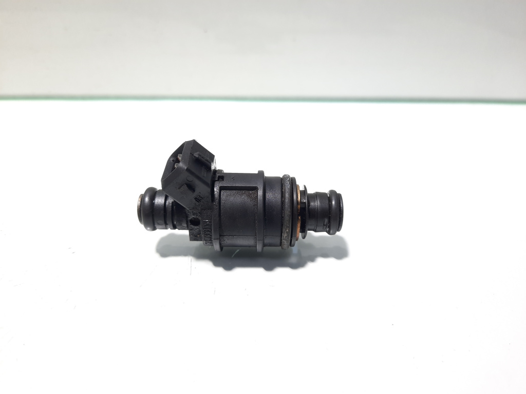 Injector, Opel, 1.8 benz, Z18XE, cod 90536149