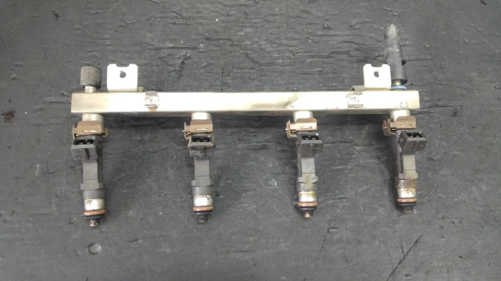 Injector opel agila a corsa d corsa c meriva 1.2b z12xep 1.4b z14xep 0280158501