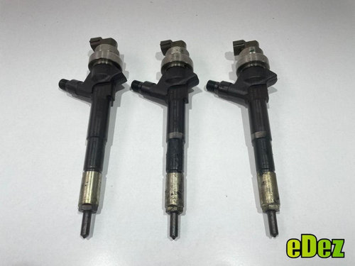 Injector Opel Astra J (2009-2012) 1.7 cdti Z17DTR A17DTC 55567729