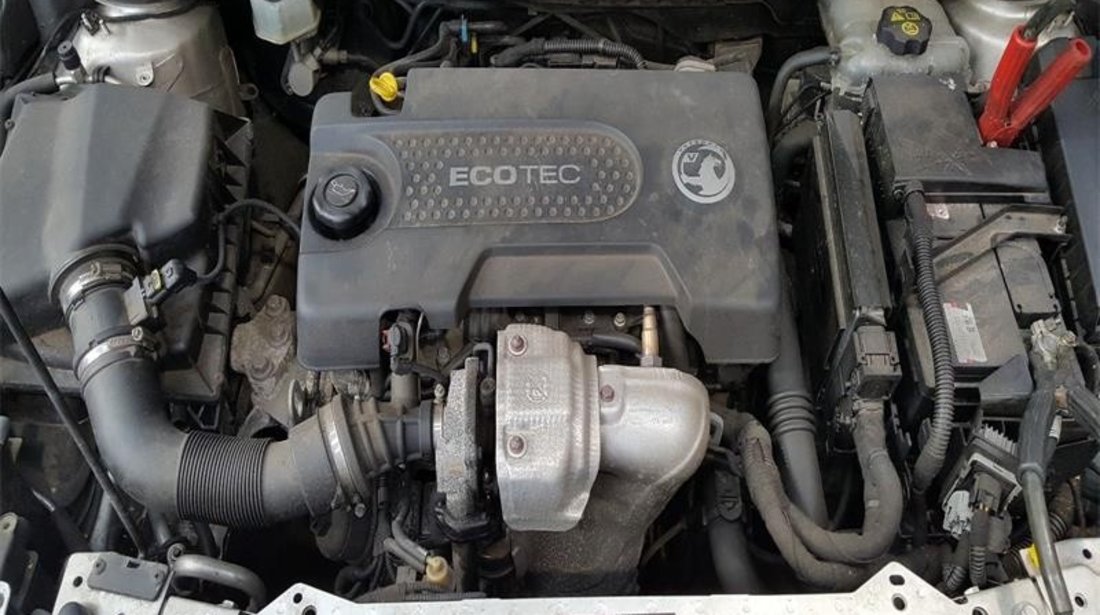 Injector Opel Astra J 2010 Hacthback 1.3 CDTi