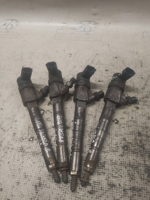Injector Opel Insignia A 2.0 Motorina 2011, 0445110327