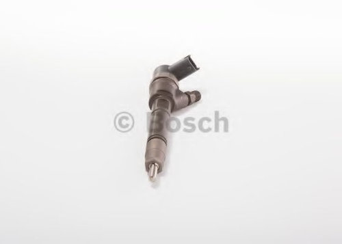 Injector OPEL VIVARO combi (J7) (2001 - 2014) BOSCH 0 445 110 265 piesa NOUA